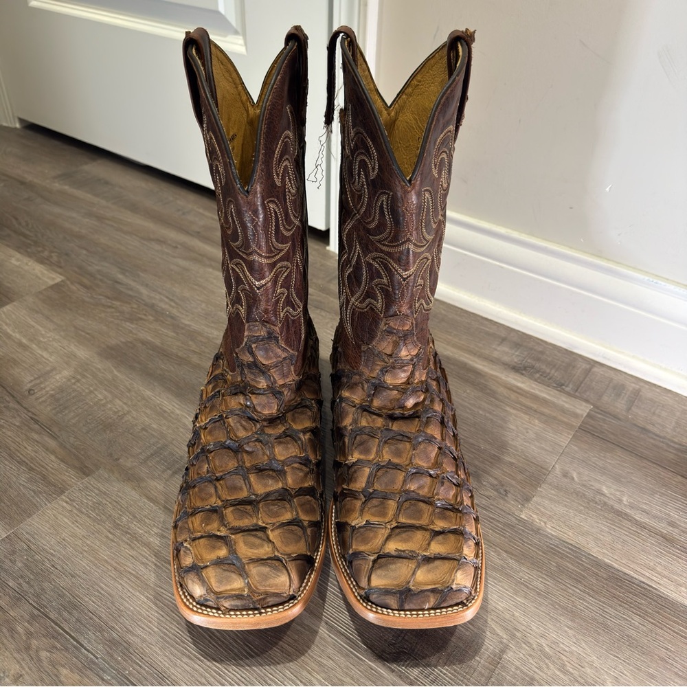 Cody James Pirarucu Broad Square Toe Exotic Boots - Picture 3 of 14
